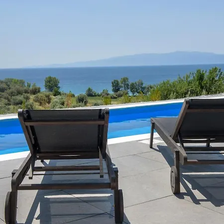 Serenity Apartment Develikia